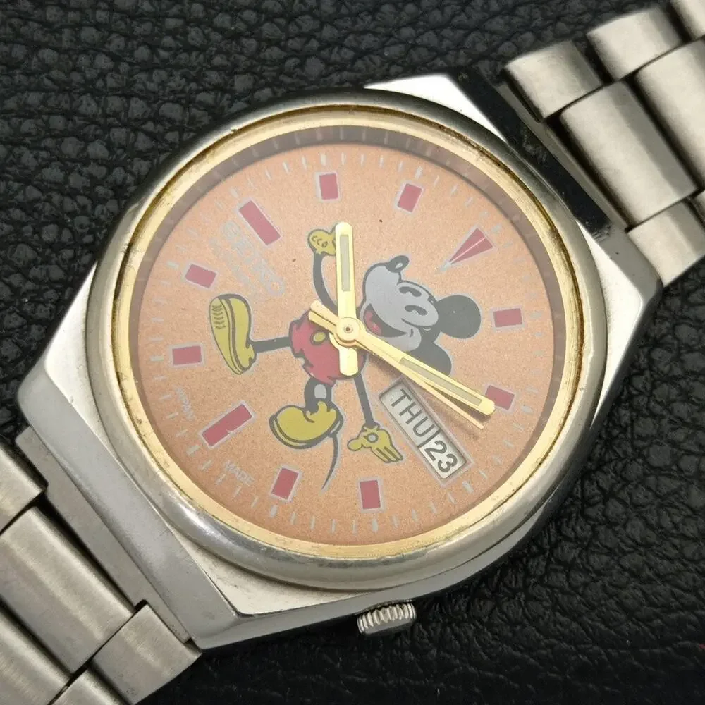 Vintage 1974 Disney Seiko Automatic Mens Silver Watch W/daydate & Mickey accents - Picture 6 of 10